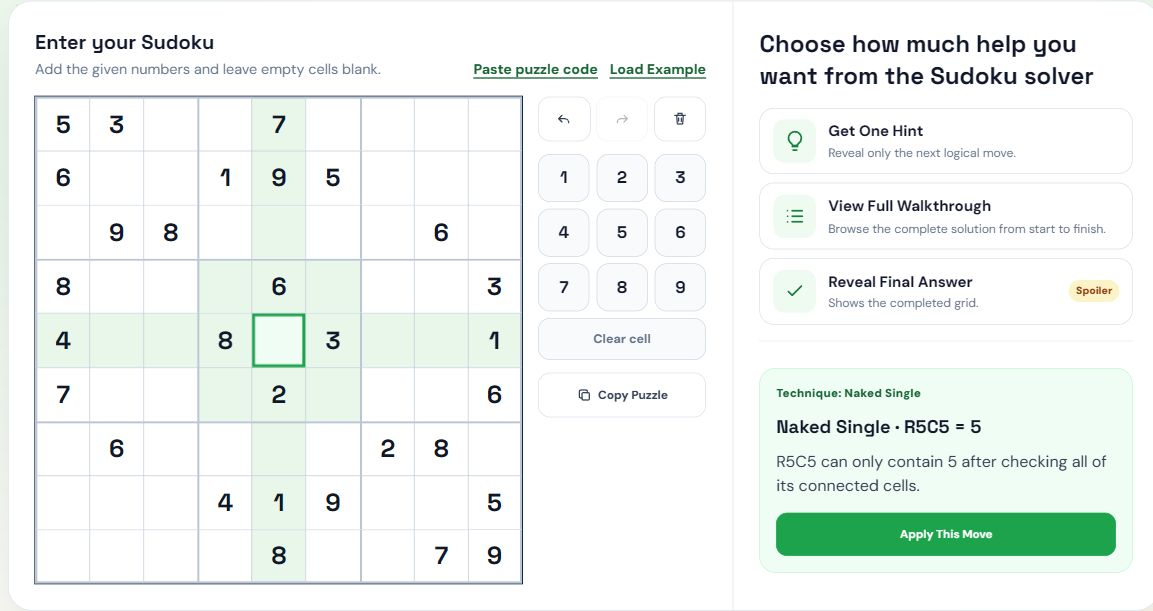 Sudoku practice board with the center cell R5C5 selected and a Naked Single hint explaining that R5C5 can only contain 5